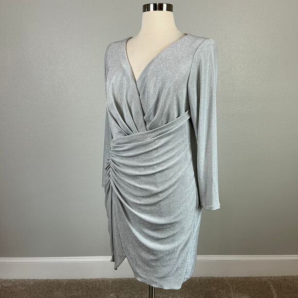 Betsy & Adam Long Sleeve Sheath Cocktail Dress Size 18W Silver Metallic Mini - Picture 4 of 14